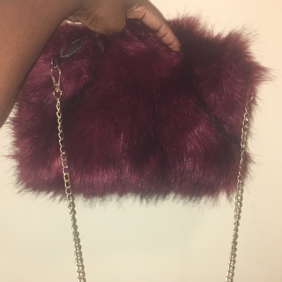 Red Burgundy handbag crossbody gold chain purse - Picture 6 of 11